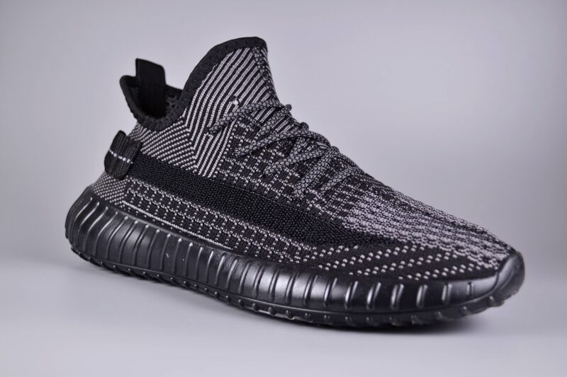 Чоловічі кросівки Yeezy Light BG